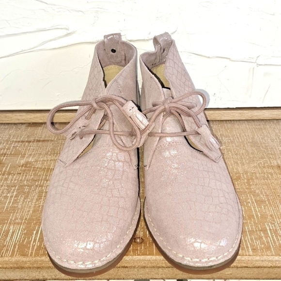 Hush puppies pink blush snake print booties size 9.5 NWOB - Picture 1 of 5